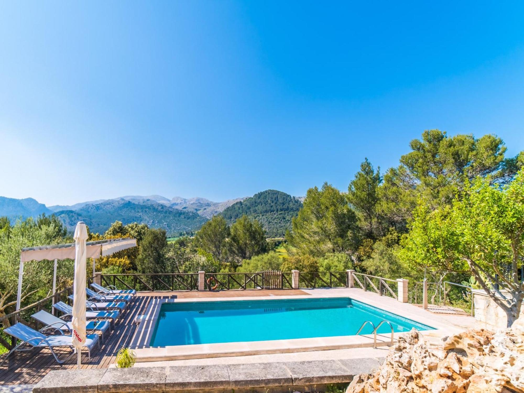 3-bedroom With Pool Ferienhaus *